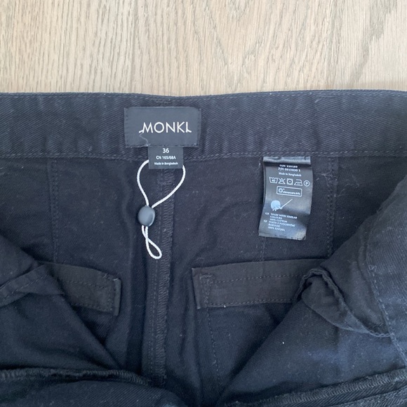 Monki Balloon Jeans - Picture 2 of 3